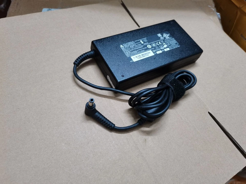 Adaptador de CA Delta 19.5V 6.15A 120W ADP-120MH D para MSI GE72 6QE Apache Pro OEM Foto 4 de 4