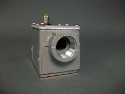 Namco Snap-Lock Limit Switch EA730-10000 -New Old Stock - Picture 4 of 7