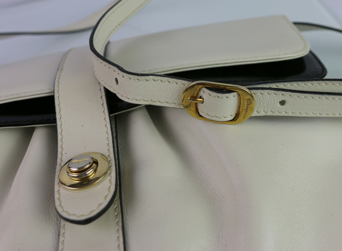 Vintage Salvatore Ferragamo Firenze 5 White Leather Shoulder