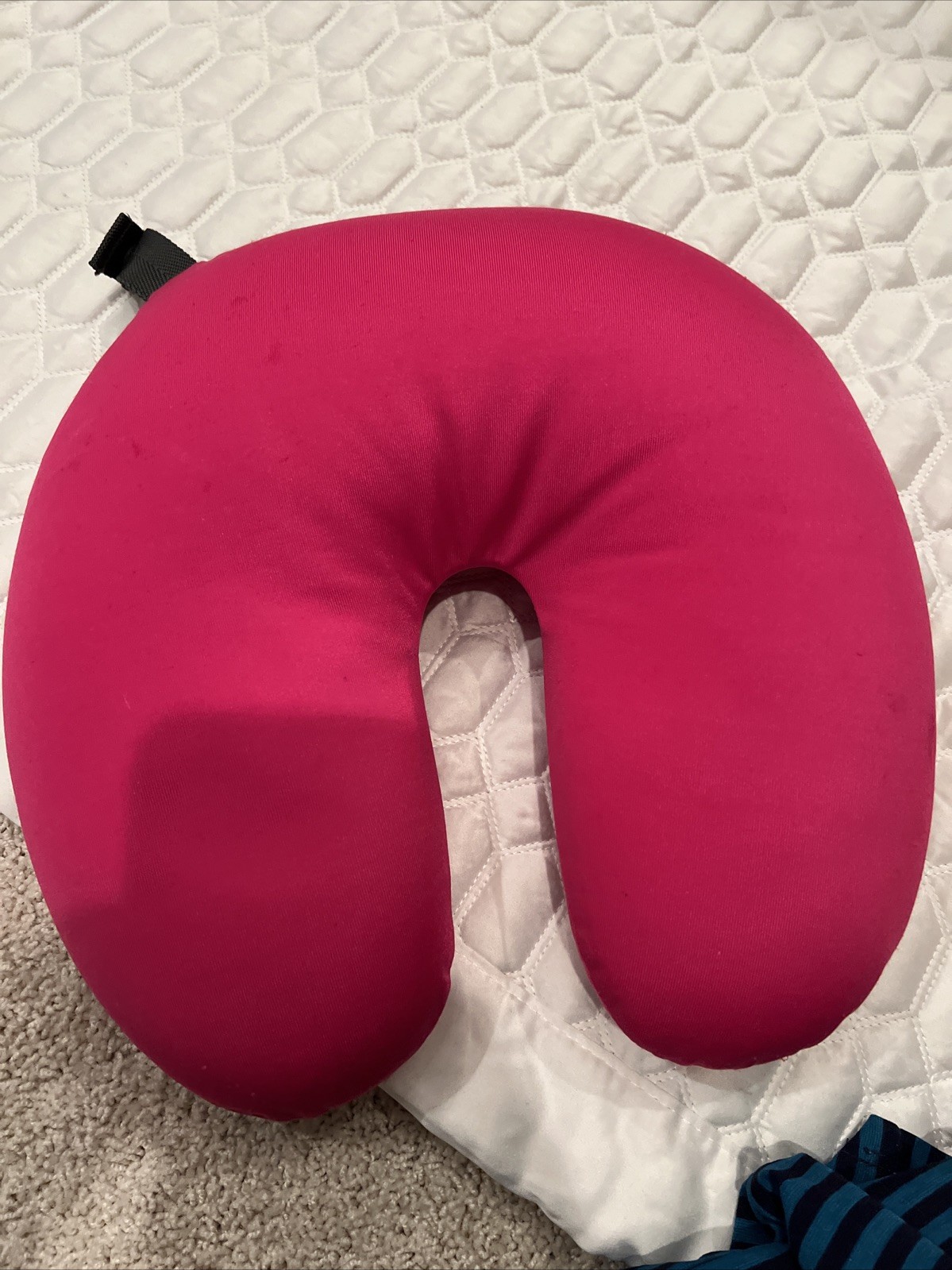 Ergonomic Memory Foam Travel Pillow for Neck Support-image