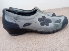 Fly Flot Leather Low Heel Slip-On Comfort Shoes Blue UK 6 EU 39 Floral Applique