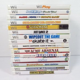 Nintendo Wii Blue RVL-101 Console Bundle 2 Remote Controllers 15 Games Set Lot