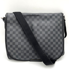 Louis Vuitton Daniel GM Shoulder Bag Messenger Damier Graphite N58033 AuthSP4018