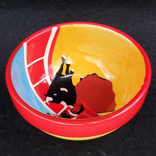 España Sevilla Toro de Lucha Metador Rojo Pintado a Mano Pequeño Cuenco - Imagen 4 de 7