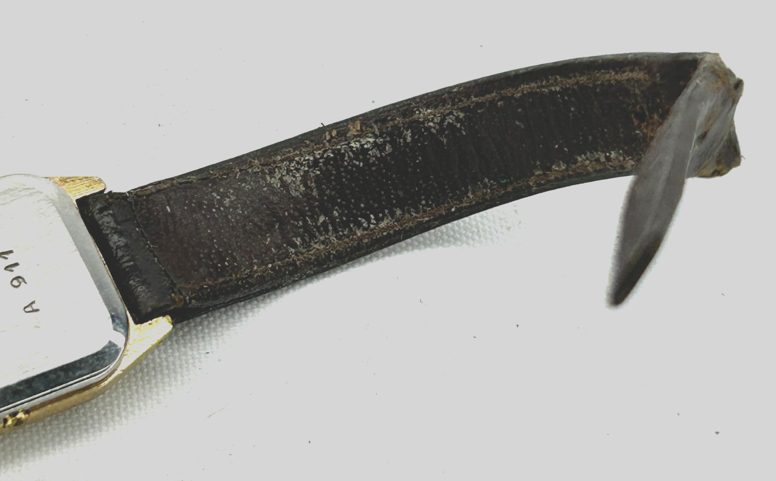 TISSOT Wristwatch Rectangular square face Champag… - image 5