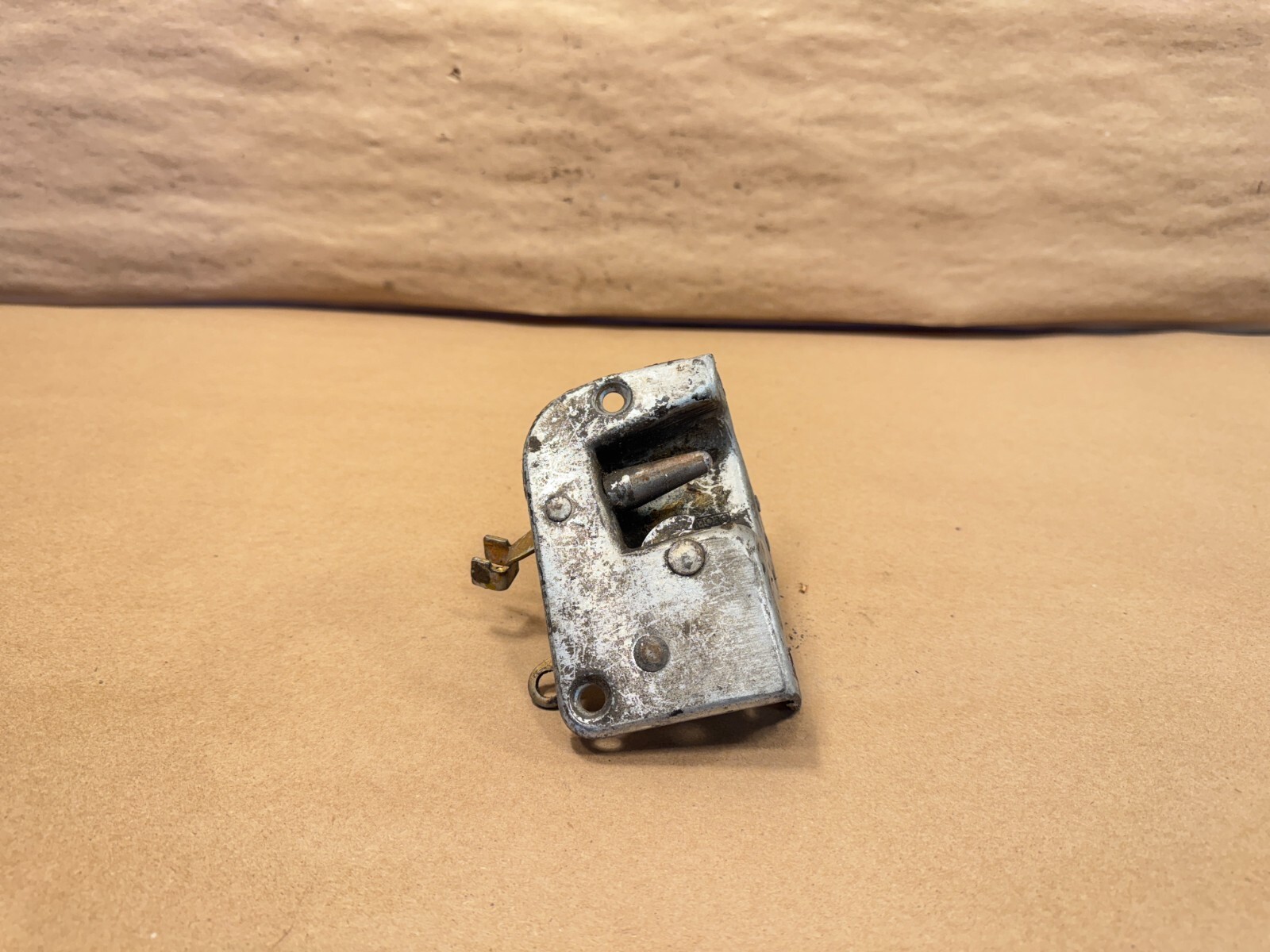 Ferrari 308 LH Left Door Latch OEM PN 20170908
