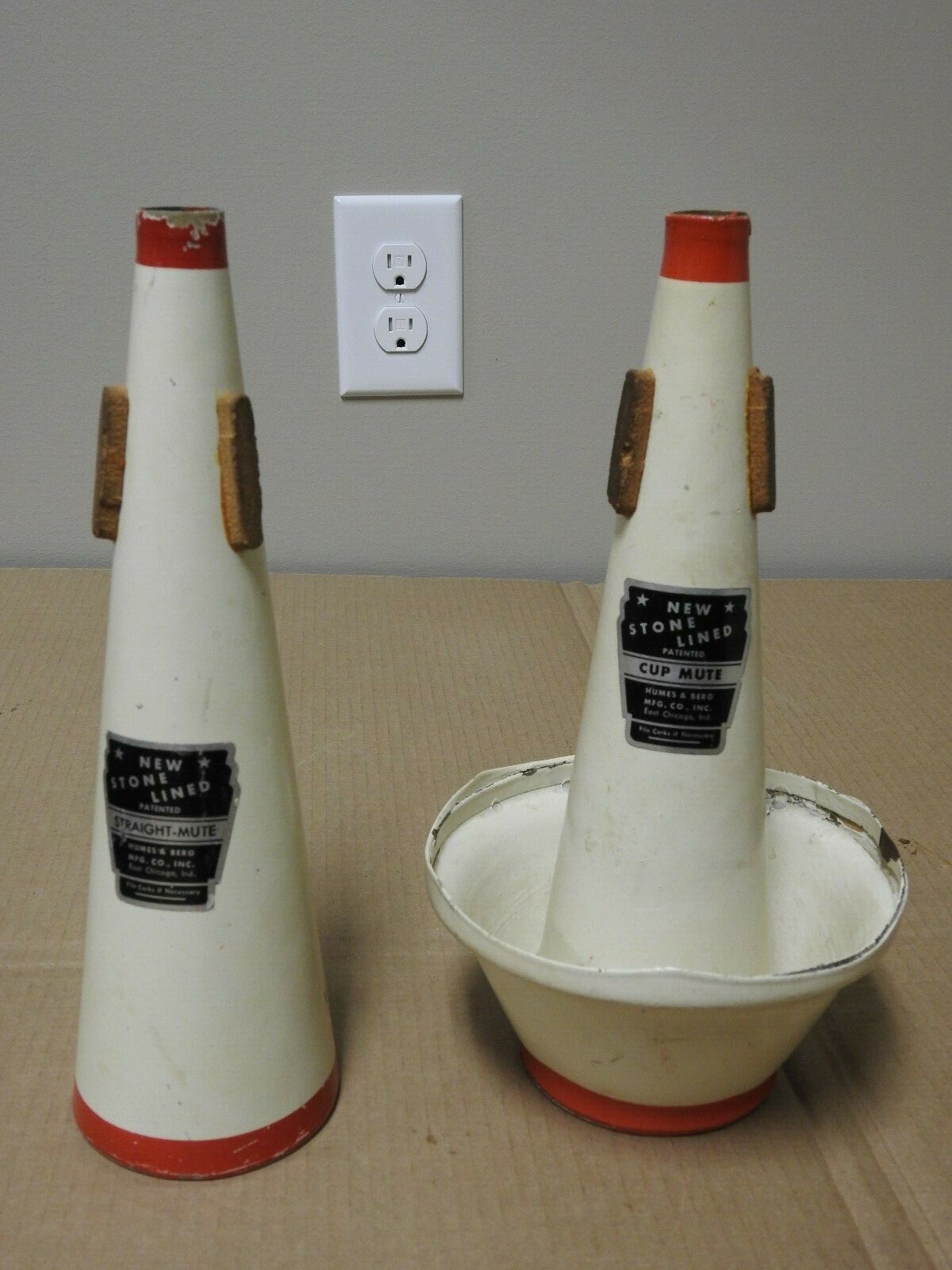 Vintage Humes & Berg New Stone Lined Trombone Cup Mute Straight Mute E