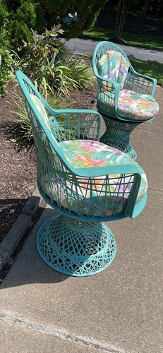 MCM VTG Russel Woodard Spun Fiberglass Set Of 2 Patio Chairs W/ Original Cushion - Picture 3 of 6