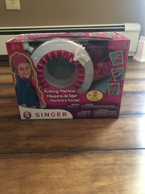New in Box Kids Girls Toy SINGER Knitting Machine Ages 8+