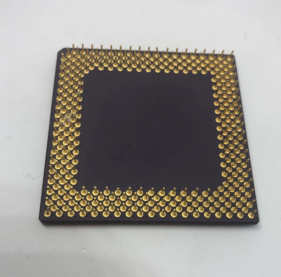 166mhz AMD-K6 166ALR Bus CPU Super Socket 7 -2.9v core 3.3v K6-II Vintage - Image 3 of 4