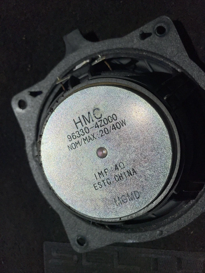 ALTAVOZ DEPORTIVO HYUNDAI SANTA FE 2013-2017 PUERTA TRASERA O DELANTERA IZQUIERDA O DERECHA OEM Foto 3 de 3