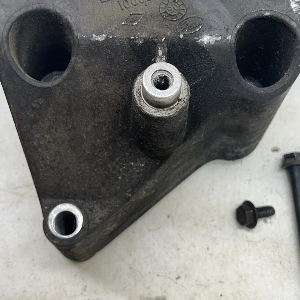 Soporte alternador Chevrolet Astro GMC Safari Van 4.3 5.0 5.7 10085772 Foto 3 de 4