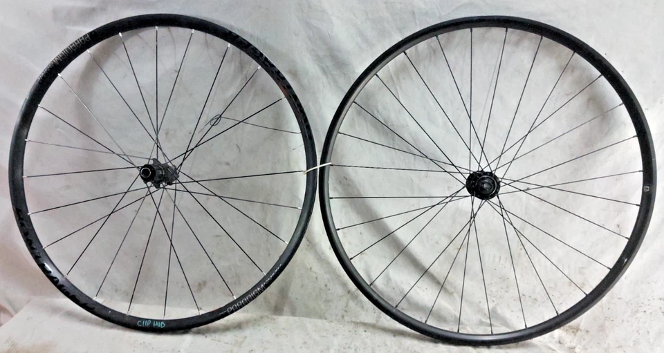 Trek Bontrager Paradigm Comp 700c Bike Wheel Set 142/100/12mm Thru Axle 28/24S! - Image 2 of 4
