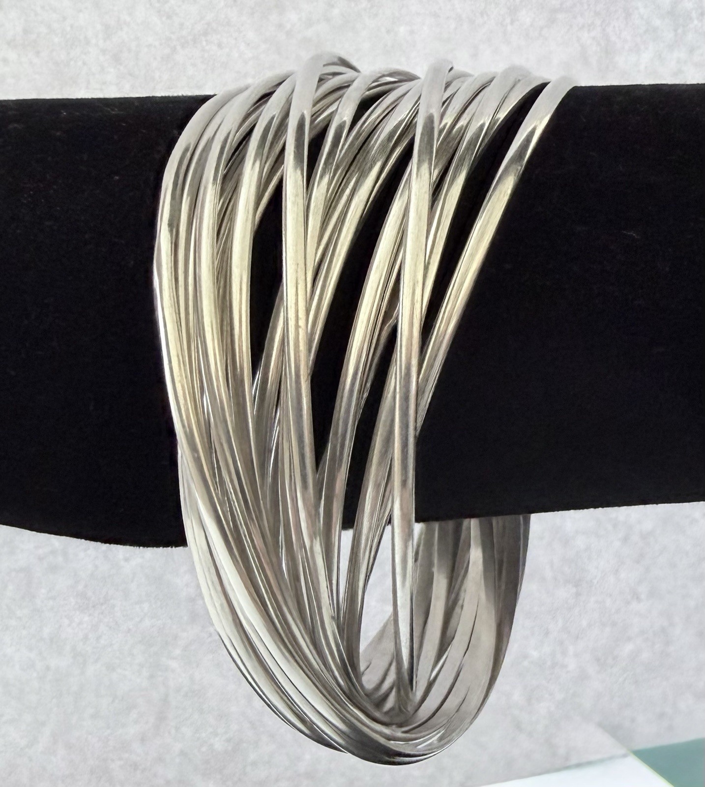 Sterling Silver Heavy Interlocking 21 BANGLES Bra… - image 3