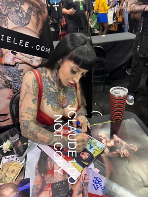 Tattoo Artist Porn GIF #50