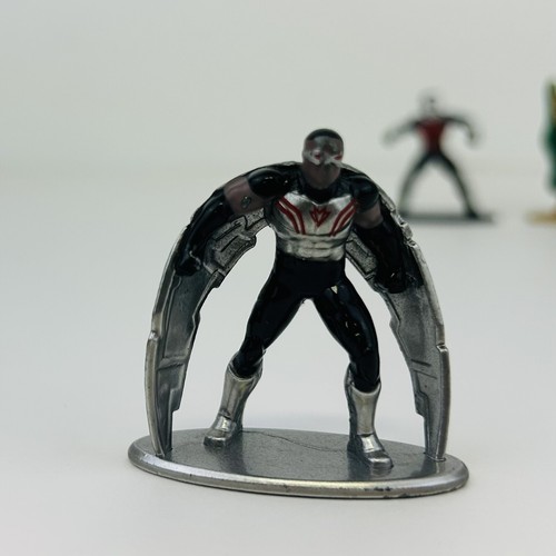 10 - Jada Nano MetalFigs MARVEL DieCast Metal Action Figures - Iron Man, Loki ++ - Picture 8 of 12
