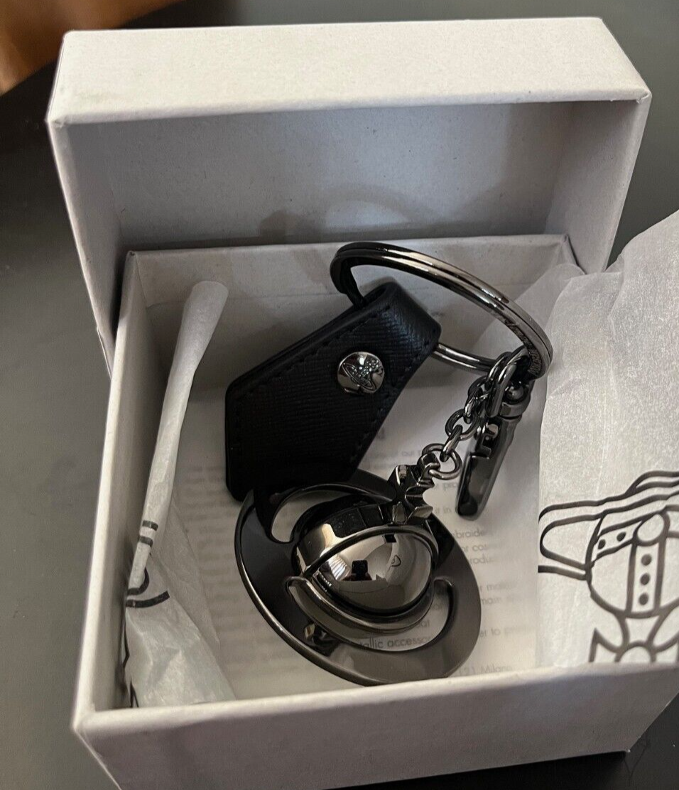 Vivienne Westwood Debbie 3D Orb Keyring GUN METAL Black Made Vivienne Westwood Debbie 3D Orb Keyring GUN METAL Black Made