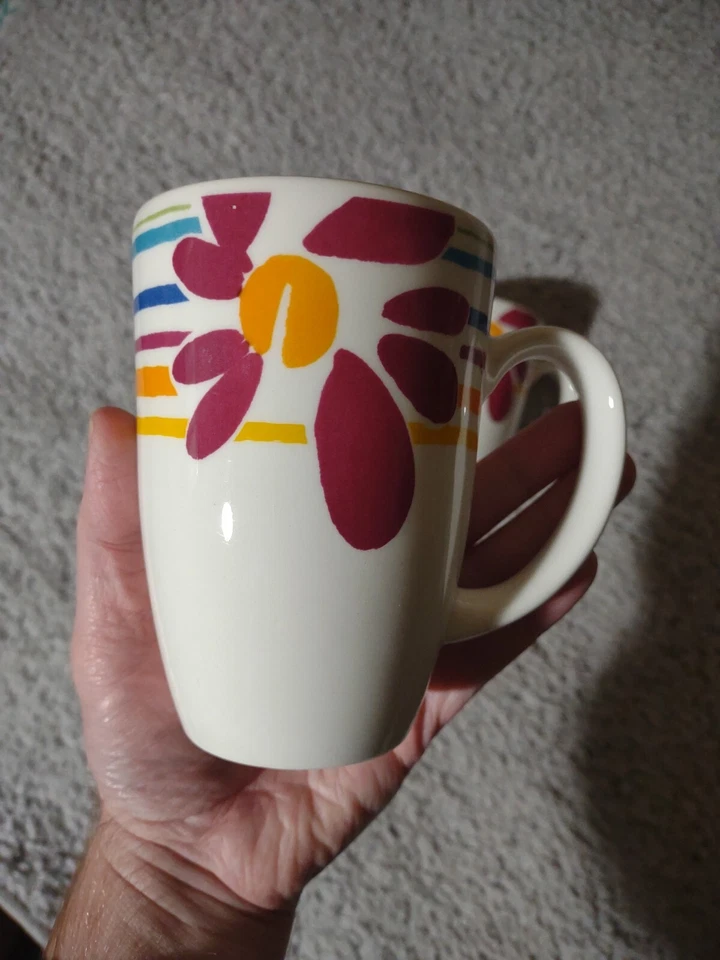Set Of 2 Pfaltzgraff Retired Flourish Pattern Coffee Mugs - Image 4 of 4