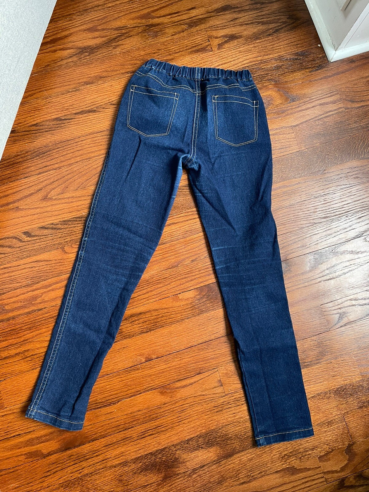 Picture 2 of 4