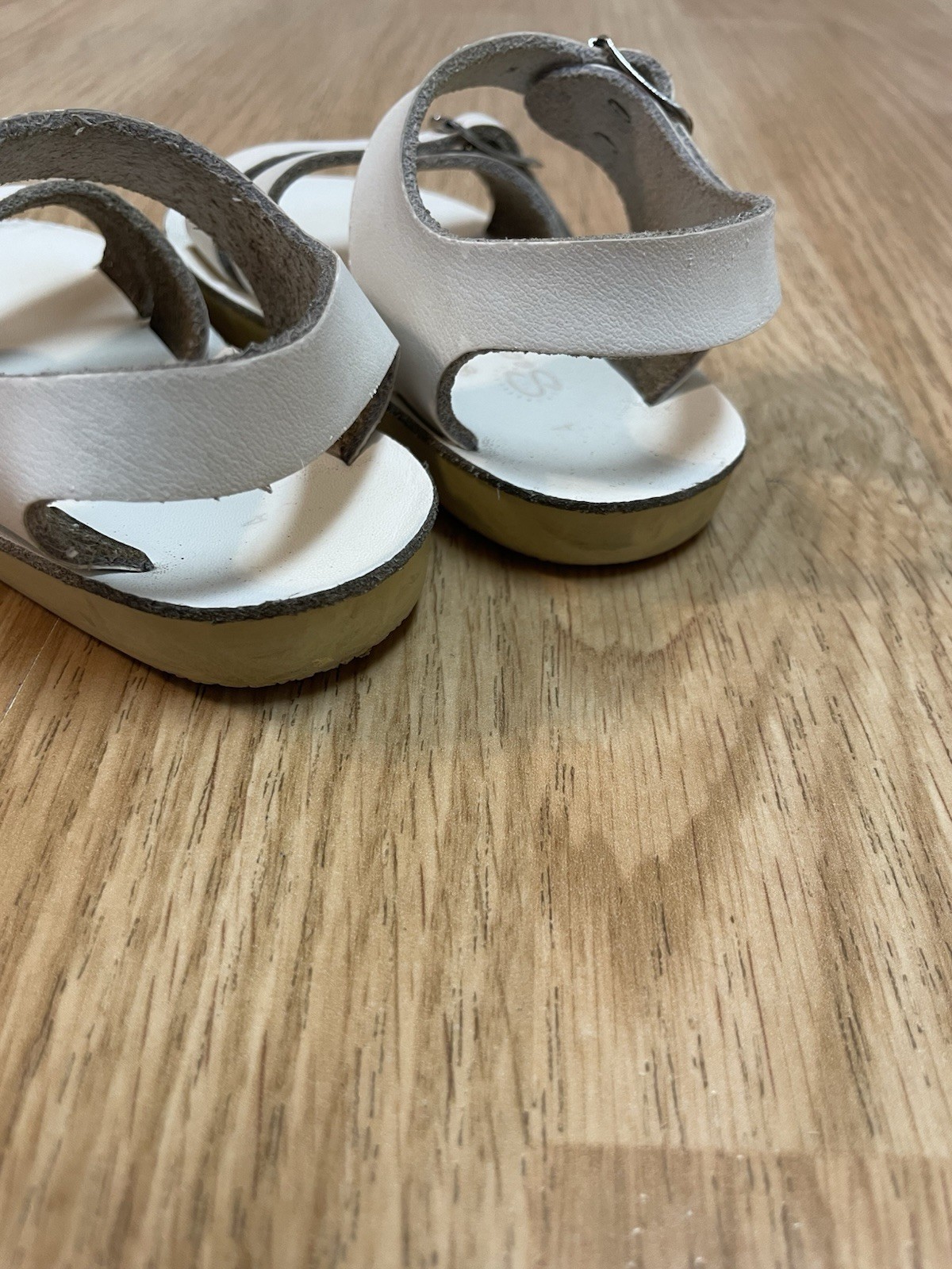 APL Sandali Sun San Hoyway Sea Wees in pelle per neonati taglia 4 bianchi