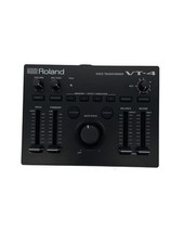 ROLAND effector Vt-4 VOICE TRANSFORMER Used