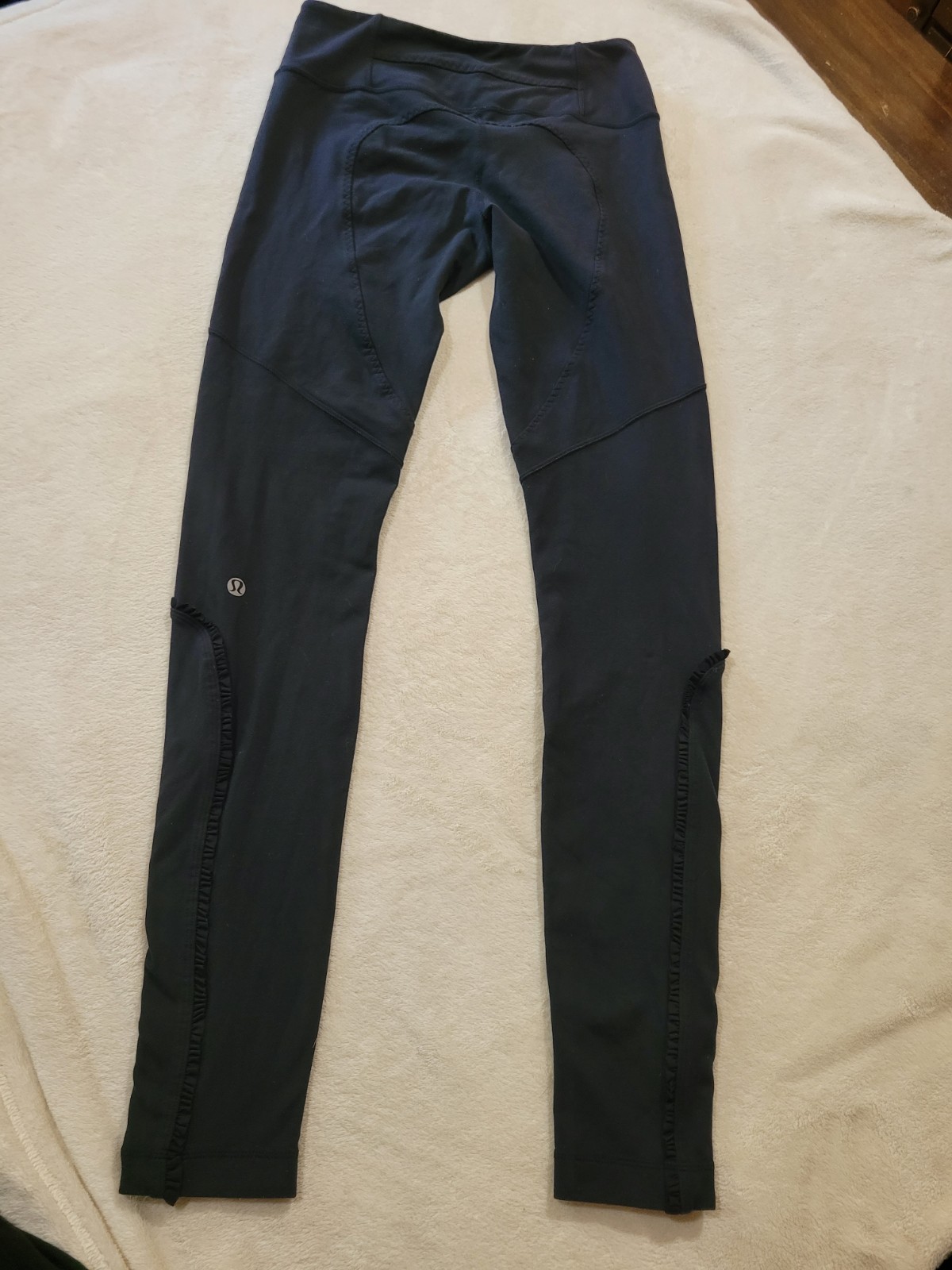 Lululemon Solid Black Full Length Leggings Zipper… - image 1
