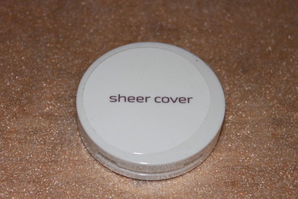 Sheer Cover Conceal & brighten Trio Tan/Dark  Full Size 3g  NEW & SEALED - Image 2 of 2