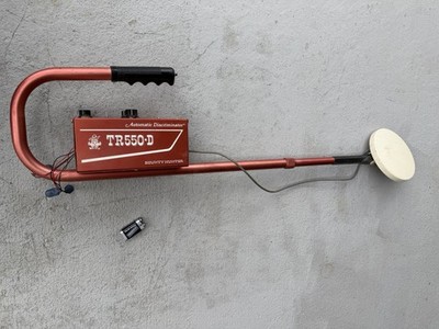 Vintage Bounty Hunter TR-550-D Red Metal Detector Parts Repair (READ)