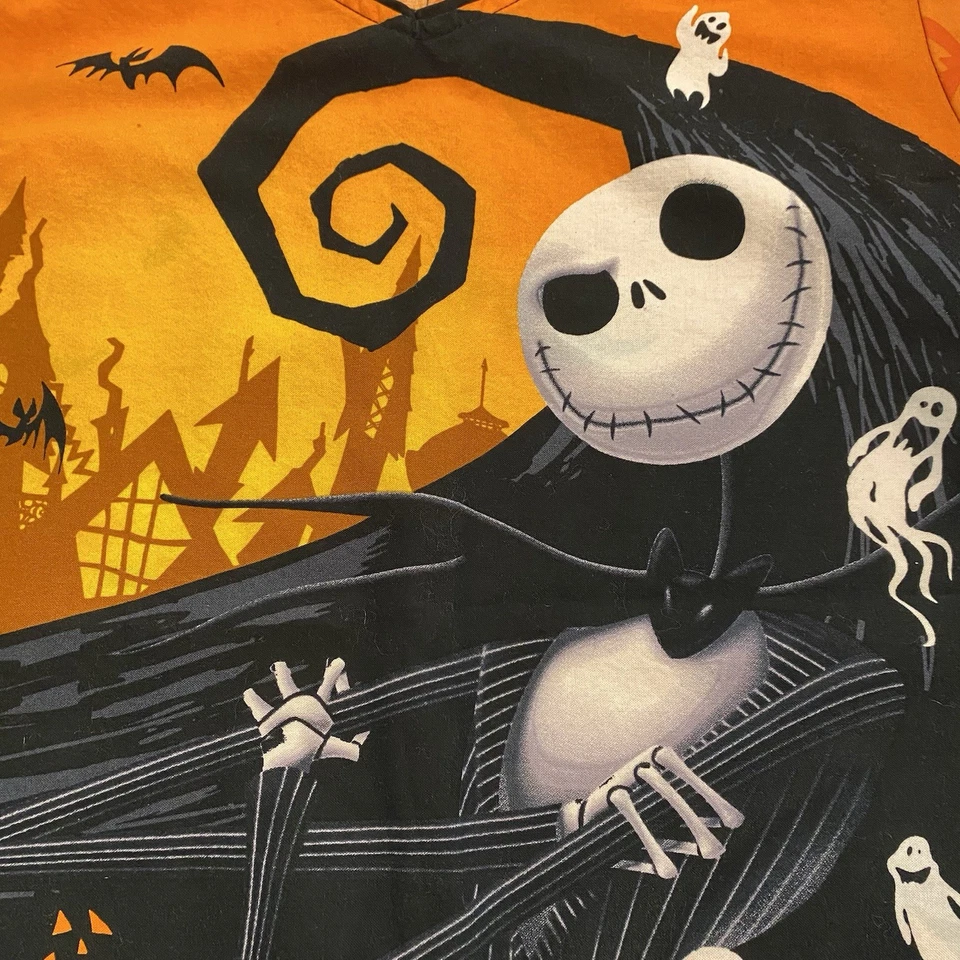 Disney Scrub Top Womens Medium Nightmare Before Christmas Nursing Veterinarian - Image 2 of 4