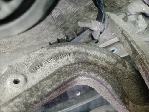 AUDI A4 REAR AXLE & HUBS WISHBONES B9 2015-2020 8W0505235AE - Picture 4 of 12