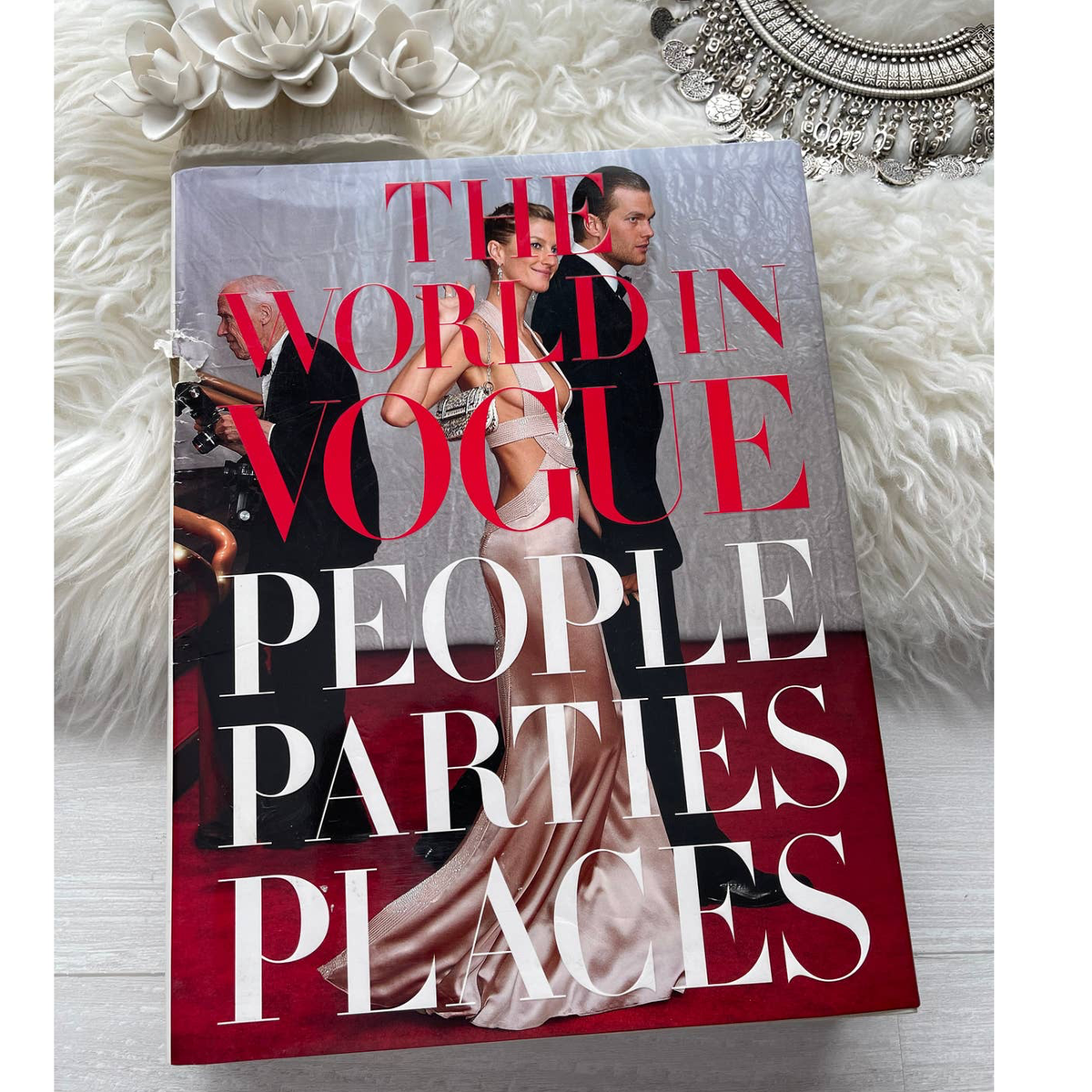 THE WORLD IN VOGUE - People, Parties, Places by Alexandra THE WORLD IN VOGUE - People, Parties, Places by Alexandra