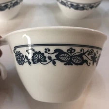 7 Pieces Vintage Corning Corelle Old Town Blue Onion Coffee Tea Cup Open Hook