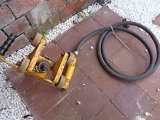 atlas copco air pneumatic wheeled handheld concrete scabbler scaler planer