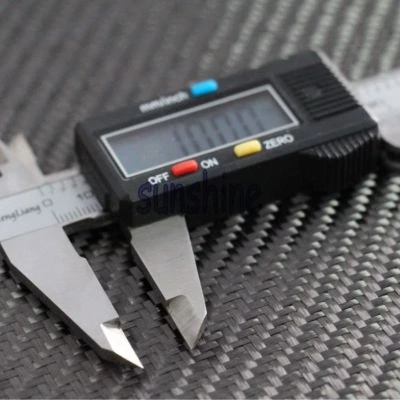 Tessuto in vera fibra di carbonio 3K TWILL ad alta drappeggiabilità 1MT X 1MT