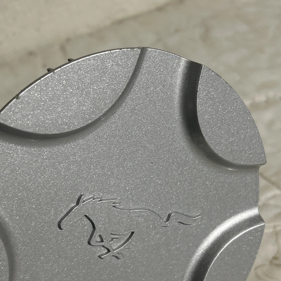 1999-2004 Ford Mustang GT Aluminum Silver Rim Wheel Center Hub Cap XR33-1A096-CB Foto 3 de 4