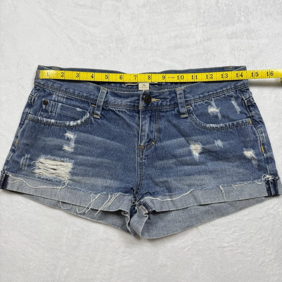 Pantalones Cortos Forever 21 26 Jean Denim Azul Verano Distress Cuff California Lavado Medio Foto 3 de 4