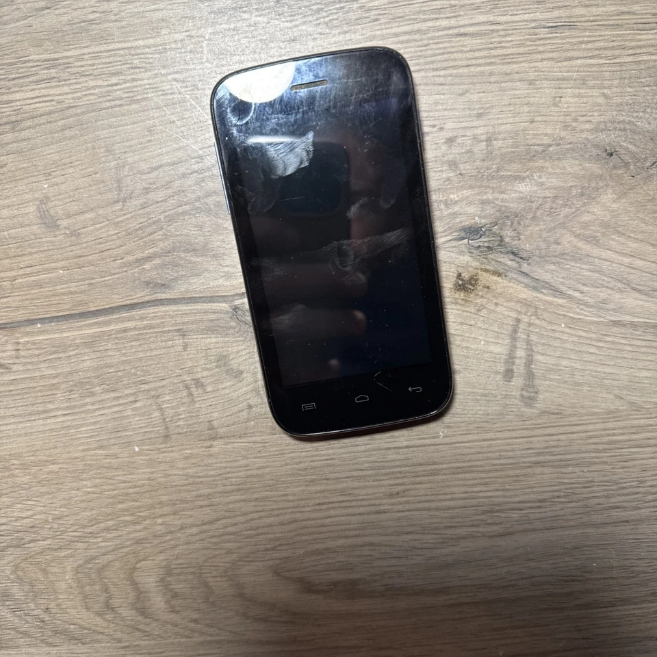 Smartphone BLU Advance 4.0 A270A - 4GB - Negro) Foto 4 de 4