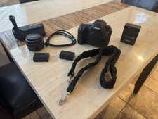Canon EOS 5D Mark IV 30.4MP DSLR w/ 50mm f/1.4 Lens, Grip, Charger, Custom Strap