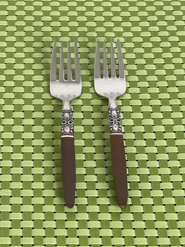 Oneida Northland NAPA VALLEY Stainless 2 Salad Forks Wood Hdl Flatware - 6 5/8"