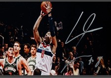Rui Hachimura Autograph   To 88 Pieces 8 16X20 In Traffic