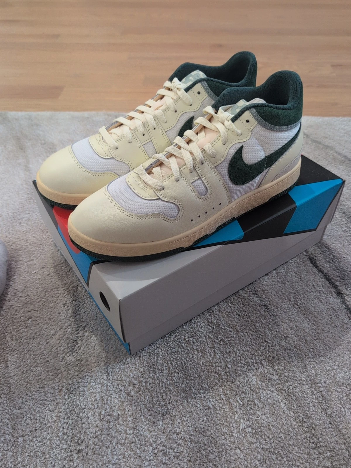 Nuovissimo! Nike Attack taglia 12 UOMO