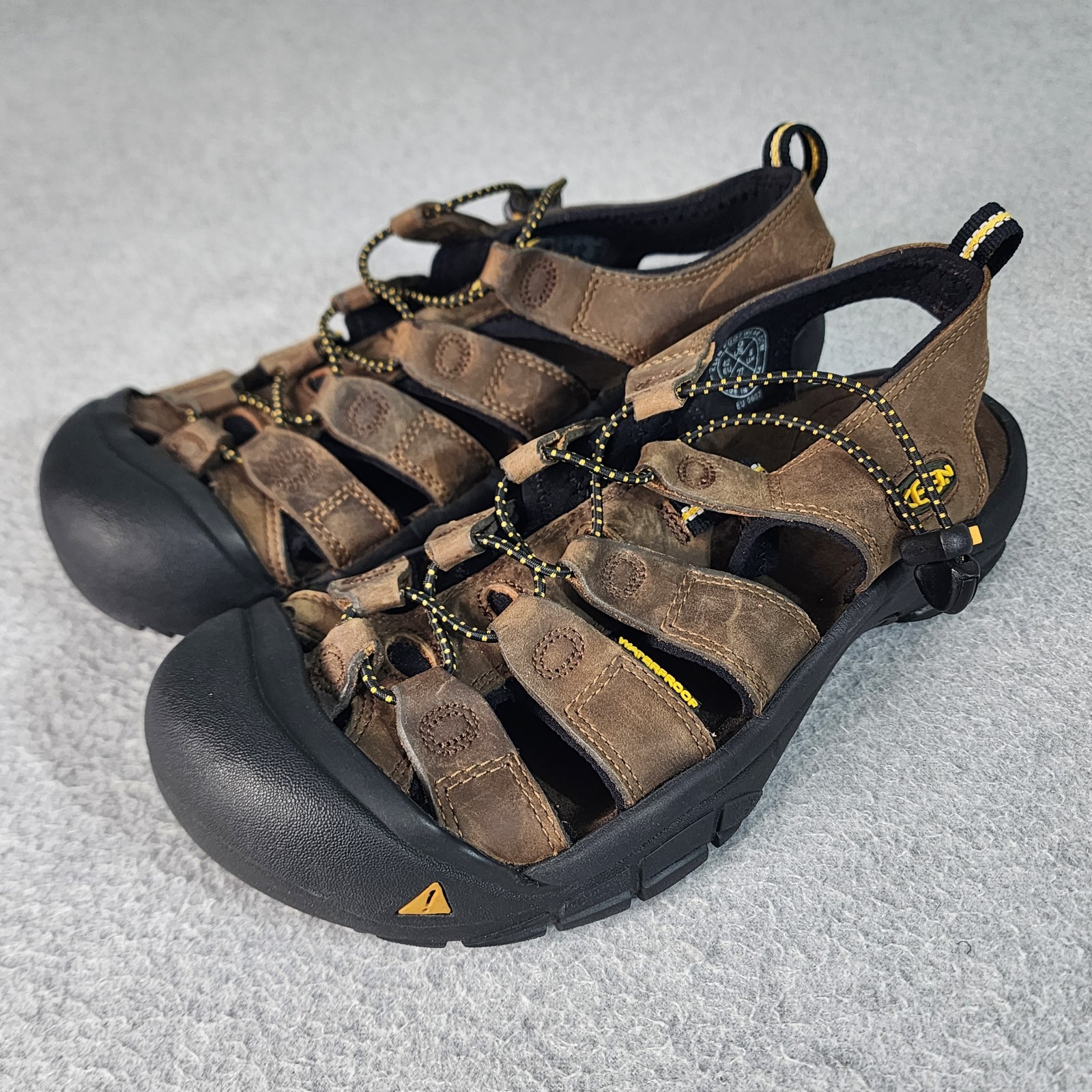 Sandali Keen in pelle impermeabili da uomo 9 marroni scarpe da campeggio escursionismo outdoor