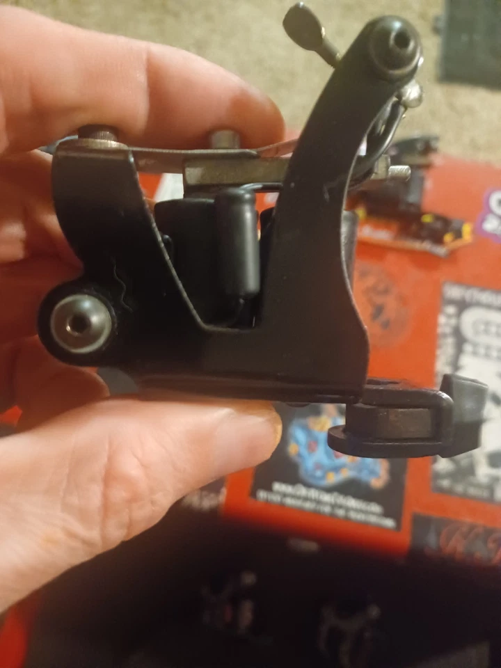 Máquina de tatuaje Mickey Sharpz Foto 3 de 4