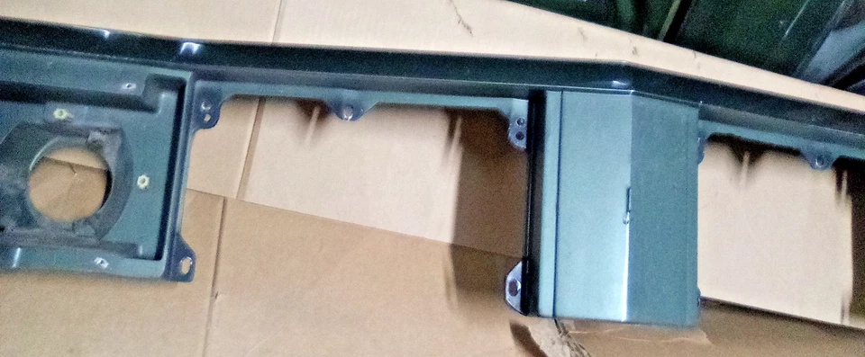 Oldsmobile Delta 88 1985 panel de cabezal desnudo DG  Foto 3 de 4