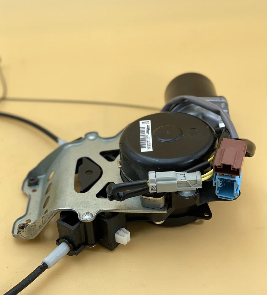 Motor puerta corredera derecha trasera derecha Honda Odyssey 2005-2010 OEM Foto 3 de 4