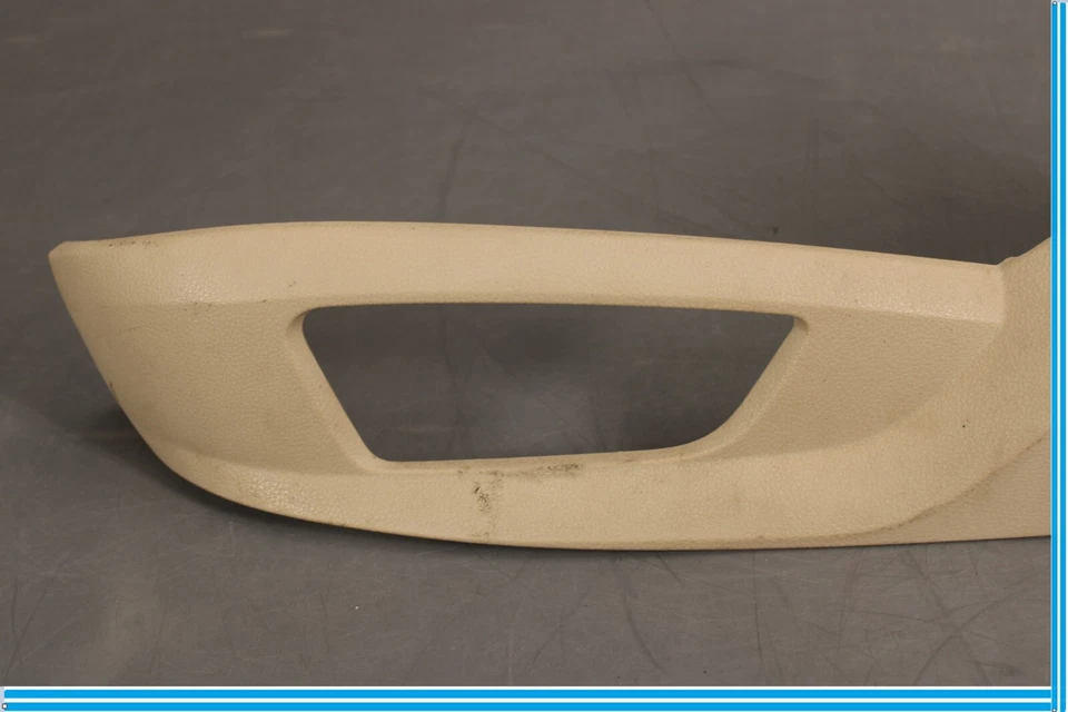 Cubierta de interruptor de asiento del lado del pasajero delantero derecho BMW 528i xDrive F10 12-13 OEM Foto 4 de 4