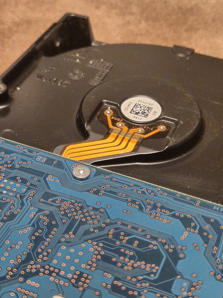 Toshiba Neuwertig 3TB HDD 3,5 Zoll DT01ACA300 7200RPM Interne Festplatte - Bild 4 von 4