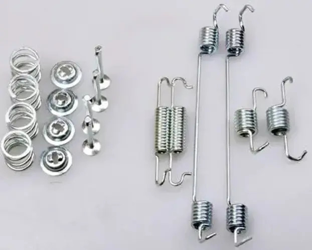 Brake shoe fitting kit Rear Axle B160131 DENCKERMANN for SMART CITY-COUPE CABRIO