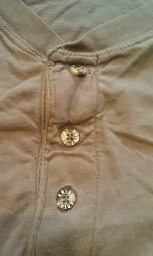 Ariat Henley Marrón Botón Crew Manga Larga Henley Manchas Arrugas LEER DESC - Imagen 4 de 12