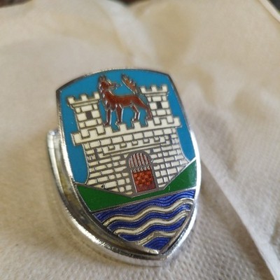 VW Käfer Wolfsburg Logo Haubenemblem mit Halter 51-59 Brezel ovali Käfer  blau